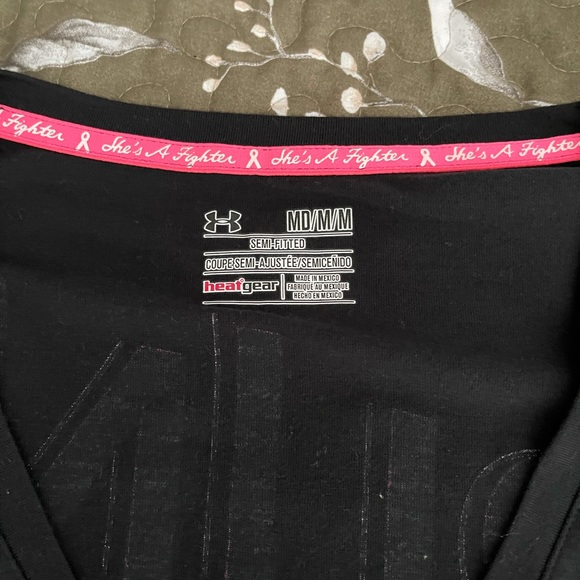 Under Armour Cancer Awareness T shirt Medium - Picture 3 of 3